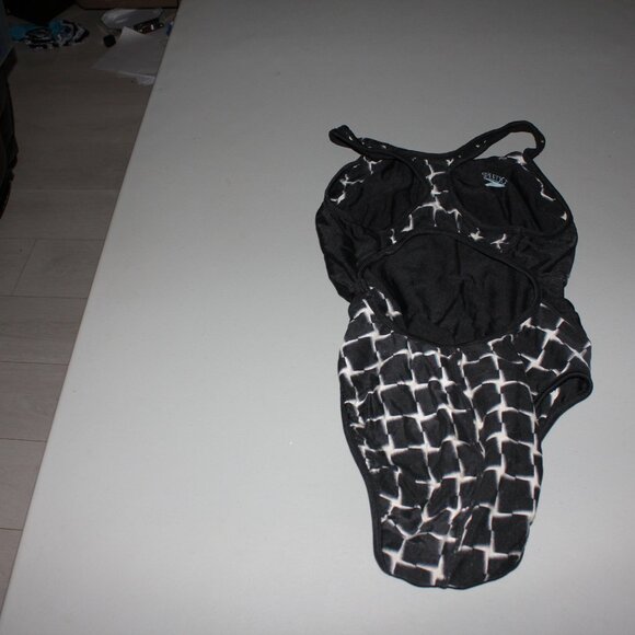 Black & White Reversibile 1 Pcs Speedo Swimsuit Size Large - Picture 7 of 10